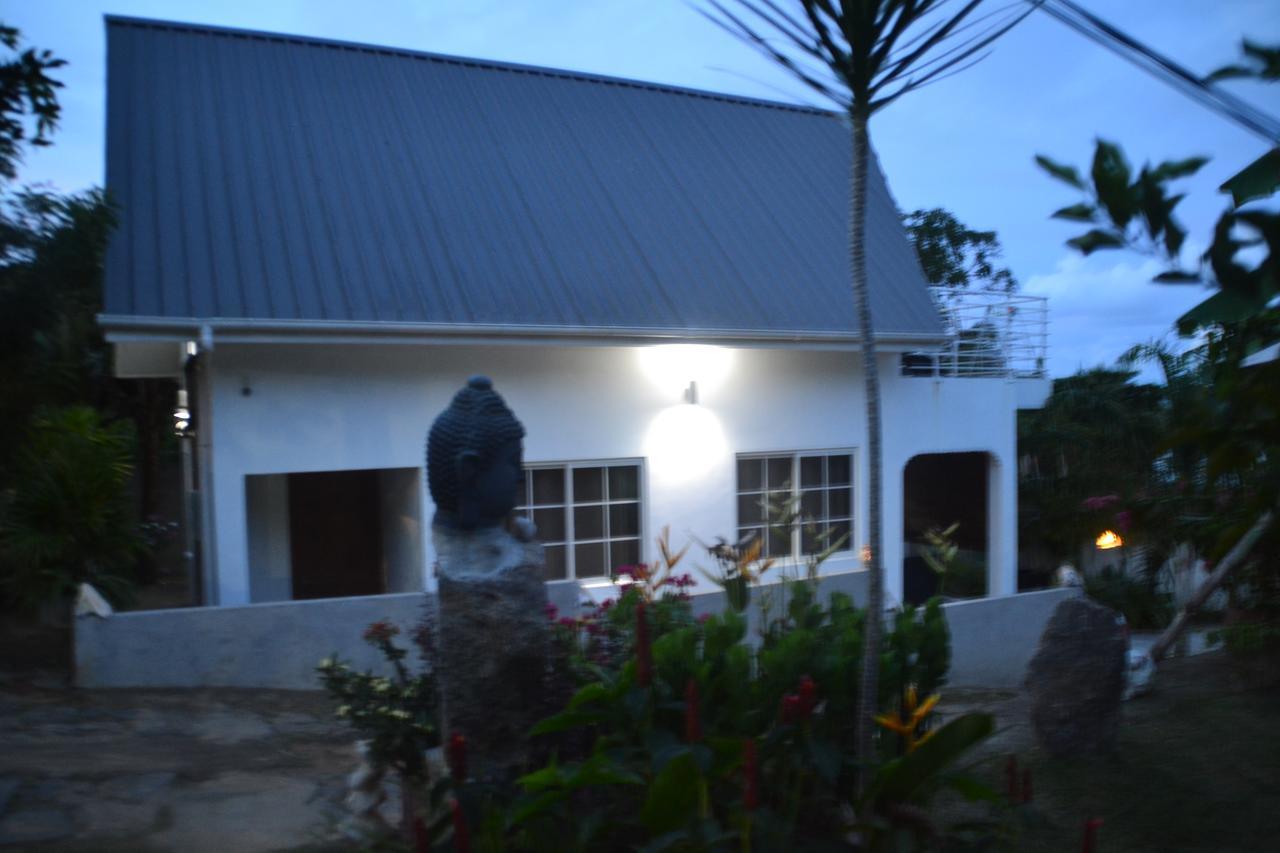Villa Ocean Bird & Wanita'S Self Catering Pointe Au Sel Exterior foto